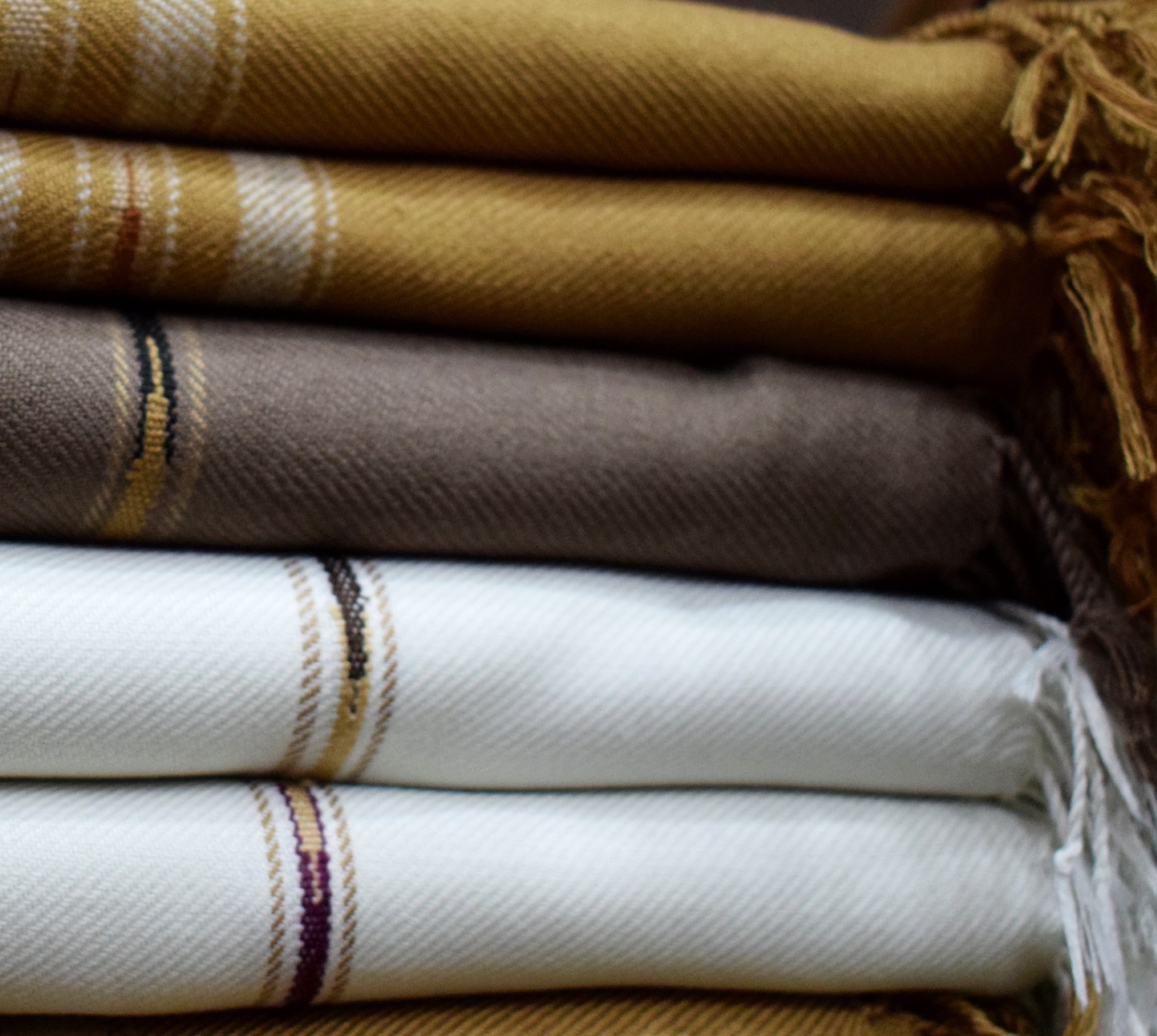 Traditional Men Salampori Shawl 100% Woolen Handmade Handwoven